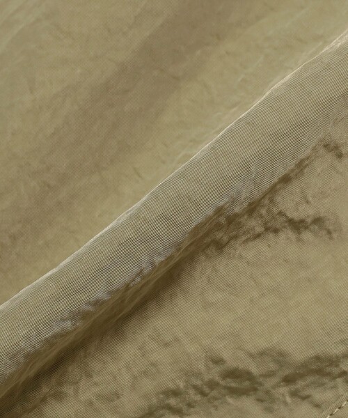 Ray BEAMS(レイビームス)の「ダブル ウエスト タック スカート(スカート・レディース・オリーブ/ブラック・1/0)」の5枚目の写真