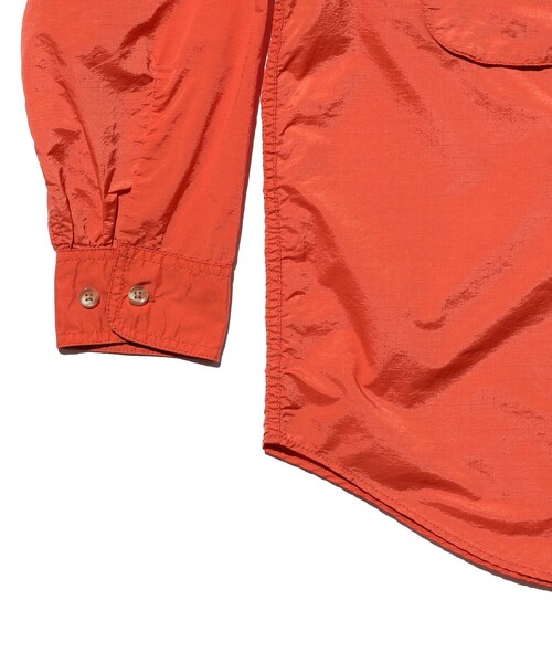 BEAMS PLUS(ビームスプラス)の「Adventure Shirt Ⅳ NYCO Rip stop Pigment Dye(シャツ/ブラウス・メンズ・ブルー/グリーン/イエロー/オレンジ・LARGE/MEDIUM/SMALL/X-LARGE)」の8枚目の写真
