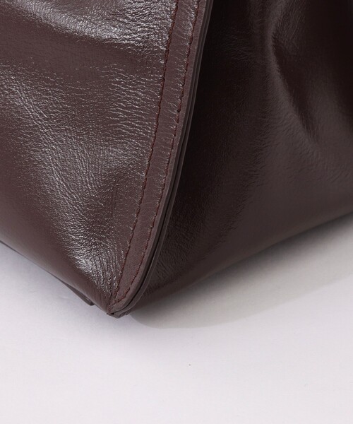 NOLLEY’S(ノーリーズ)の「HINERI ソフトレザーバッグM(トートバッグ・レディース・ベージュ/ダークブラウン/チャコールグレー・FREE)」の13枚目の写真