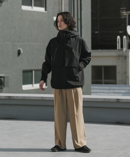 DESCENTE ALLTERRAIN（デサント　オルテライン）の「DESCENTE ALLTERRAIN/デサントオルテライン GORE-TEX 3L SHELL JACKET ZENCHIKEI ゴアテックスシェルジャケット 2026年春夏（マウンテンパーカー・メンズ・ブラック・S/M/L）」の19枚目の写真
