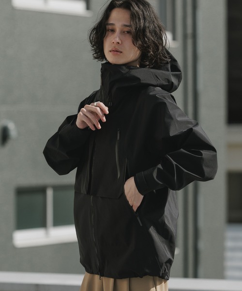 DESCENTE ALLTERRAIN（デサント　オルテライン）の「DESCENTE ALLTERRAIN/デサントオルテライン GORE-TEX 3L SHELL JACKET ZENCHIKEI ゴアテックスシェルジャケット 2026年春夏（マウンテンパーカー・メンズ・ブラック・S/M/L）」の14枚目の写真