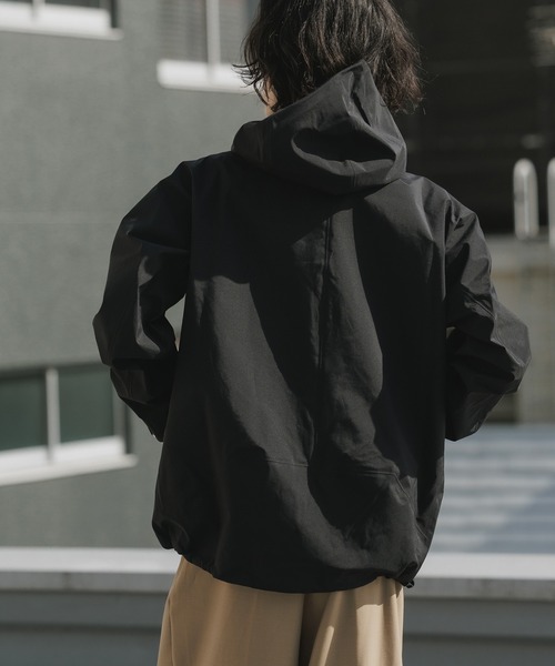 DESCENTE ALLTERRAIN（デサント　オルテライン）の「DESCENTE ALLTERRAIN/デサントオルテライン GORE-TEX 3L SHELL JACKET ZENCHIKEI ゴアテックスシェルジャケット 2026年春夏（マウンテンパーカー・メンズ・ブラック・S/M/L）」の15枚目の写真