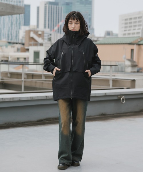 DESCENTE ALLTERRAIN（デサント　オルテライン）の「DESCENTE ALLTERRAIN/デサントオルテライン GORE-TEX 3L SHELL JACKET ZENCHIKEI ゴアテックスシェルジャケット 2026年春夏（マウンテンパーカー・メンズ・ブラック・S/M/L）」の9枚目の写真