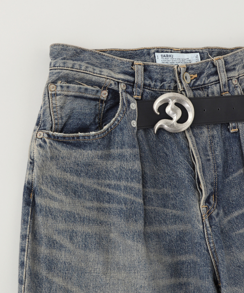 DAIRIKU（ダイリク）の「DAIRIKU / ダイリク "D"Buckle Super wide Denim Pants（デニムパンツ・メンズ・ブルー・SMALL）」の3枚目の写真
