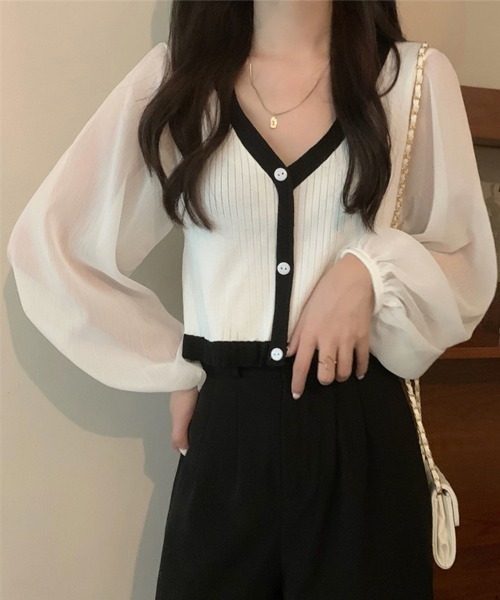 Flugge(フラッジー)の「袖シフォンボタン付きブラウス(シャツ/ブラウス・レディース・ブラック・FREE)」の2枚目の写真