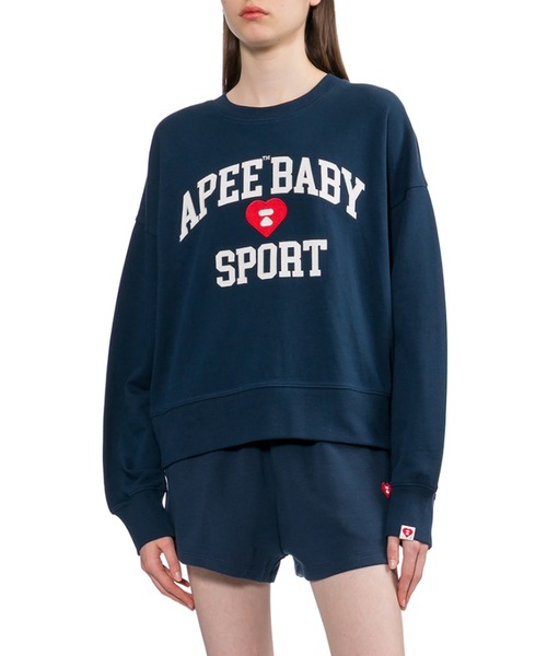 APEE BY A BATHING APE(エイピーバイアベイシングエイプ)の「APPLIQUE PATCH AND HEART EMBROIDERY SWEAT SHIRT(スウェット・レディース・グレー/ホワイト/ネイビー・SMALL/X-SMALL)」の6枚目の写真