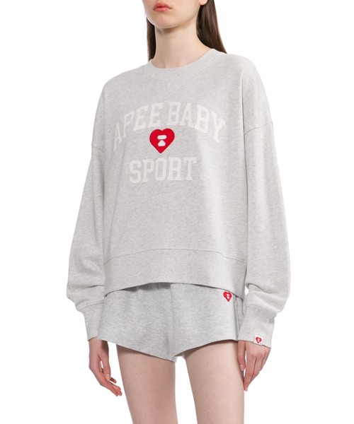 APEE BY A BATHING APE(エイピーバイアベイシングエイプ)の「APPLIQUE PATCH AND HEART EMBROIDERY SWEAT SHIRT(スウェット・レディース・グレー/ホワイト/ネイビー・SMALL/X-SMALL)」の5枚目の写真