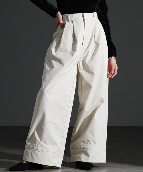 Sawa a la mode(サワアラモード)の「パイピングラインツイルタックワイドパンツ(その他パンツ・レディース・アイボリー/ブラック・FREE)」の2枚目の写真