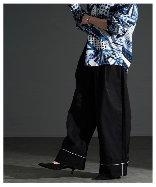 Sawa a la mode(サワアラモード)の「パイピングラインツイルタックワイドパンツ(その他パンツ・レディース・アイボリー/ブラック・FREE)」の22枚目の写真