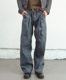 【NVRFRGT】2TUCKED TWISTED TROUSERS