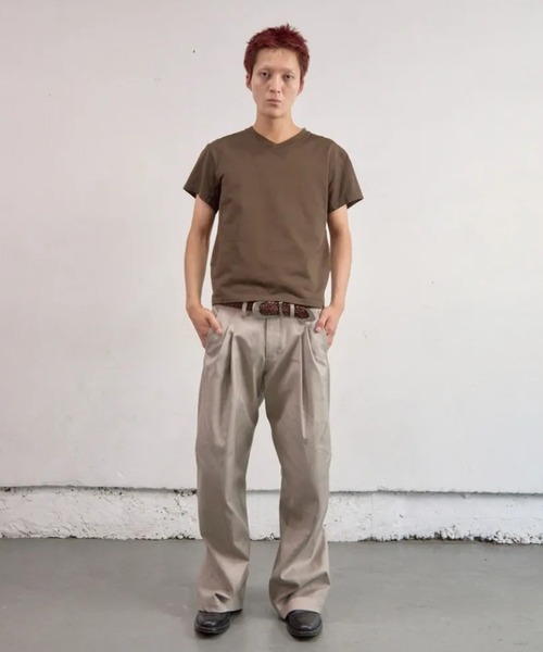 NVRFRGT（ネヴァーフォーゲット）の「【NVRFRGT】2TUCKED TWISTED TROUSERS（デニムパンツ・メンズ・ダークブルー/ベージュ・1/2/3）」の3枚目の写真