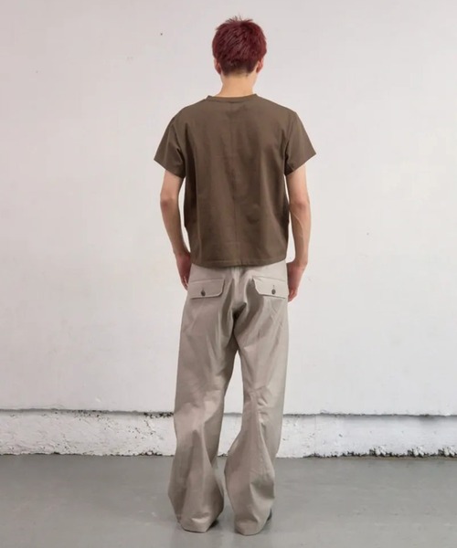 NVRFRGT（ネヴァーフォーゲット）の「【NVRFRGT】2TUCKED TWISTED TROUSERS（デニムパンツ・メンズ・ダークブルー/ベージュ・1/2/3）」の4枚目の写真