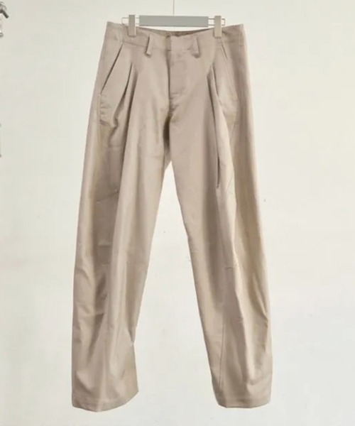 NVRFRGT（ネヴァーフォーゲット）の「【NVRFRGT】2TUCKED TWISTED TROUSERS（デニムパンツ・メンズ・ダークブルー/ベージュ・1/2/3）」の5枚目の写真