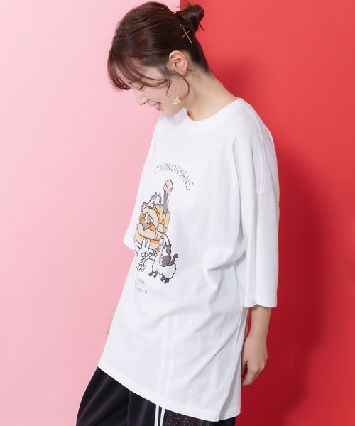 ScoLar Parity（スカラーパリティ）の「361110：桜咲千依さんコラボ第5弾 ちょこにゃんず パンケーキTシャツ（Tシャツ/カットソー・レディース・オフホワイト/ブラック/サックスブルー・M）」の6枚目の写真