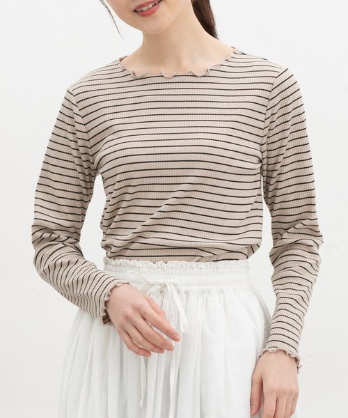 Honeys(ハニーズ)の「メロー使いトップス(Tシャツ/カットソー・レディース・ブラック×ベージュ/ライム/アイボリー/ホワイト×ブラック/ブラック・L/LL/M/S)」の4枚目の写真