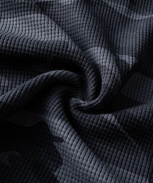 ADAMASTE(アダマスト)の「Camouflage Thermal Henry Neck T-shirt - 迷彩サーマルヘンリーネックTシャツ(Tシャツ/カットソー・メンズ・ブラック/カーキ・MEDIUM/LARGE)」の22枚目の写真