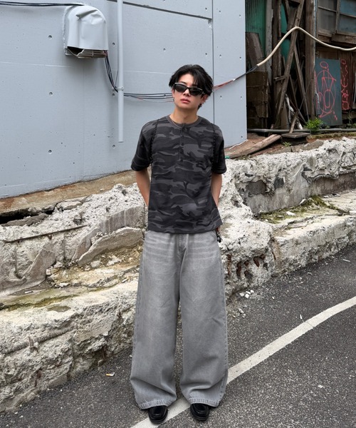 ADAMASTE(アダマスト)の「Camouflage Thermal Henry Neck T-shirt - 迷彩サーマルヘンリーネックTシャツ(Tシャツ/カットソー・メンズ・ブラック/カーキ・MEDIUM/LARGE)」の16枚目の写真