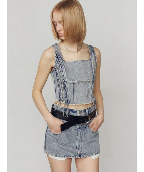 EMODA(エモダ)の「サイドレースアップデニムビスチェ(タンクトップ・レディース・ライトブルー/インディゴブルー/ブラウン・FREE)」の18枚目の写真