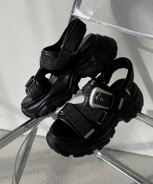 PAGEBOY（ページボーイ）の「≪S/M/Lの3サイズ展開≫ モードバックルスポサン（サンダル・レディース・ブラック系その他/ブラック/グレー系その他・SMALL/MEDIUM/LARGE）」の10枚目の写真