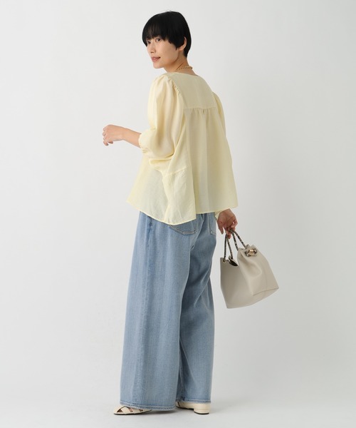 Elura(エルーラ)の「キーネックブラウス/661912(シャツ/ブラウス・レディース・チャコールグレー/オフホワイト/ライトイエロー・FREE)」の21枚目の写真