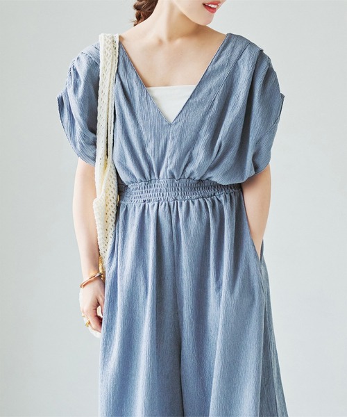 KOBE LETTUCE（コウベレタス）の「[ 田中亜希子さんコラボ ] 選べるサイズ深Vネックオールインワン（つなぎ/オールインワン・レディース・モカ/ブラック/ブルー・PM/M）」の17枚目の写真