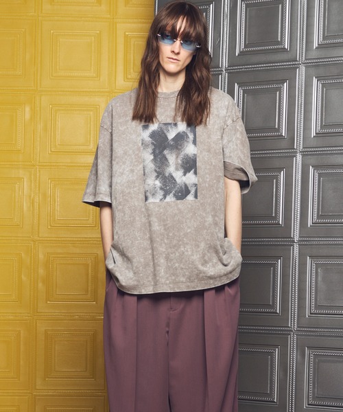 MAISON SPECIAL(メゾンスペシャル)の「《UNISEX》Fade Abstract Hand-Printed Prime-Over Stitched Crew Neck T-shirt/フェードアブストラクトハンドプリントプライムオーバーステッチクルーネックTシャツ【MAISON SPECIAL/メゾンスペシャル】(Tシャツ/カットソー・メンズ・その他1/グレー/チャコールグレー・0/1/2)」の9枚目の写真