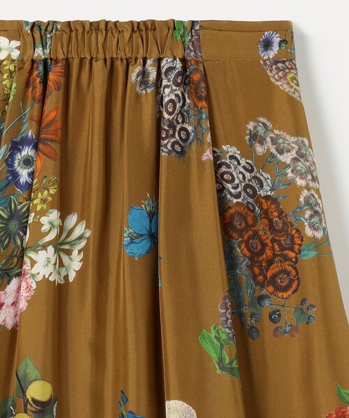 caban（キャバン）の「シルク BOUQUETプリント フレアスカート（スカート・レディース・ブラック系その他/ホワイト系その他/カーキ/ブラウン系その他/ライトブルー・S/XS）」の9枚目の写真