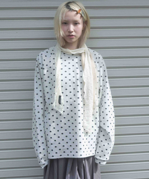 KOOKEESEE(クキシ)の「リップドットナグランT(ホワイト)(Tシャツ/カットソー・レディース・その他・FREE)」の2枚目の写真
