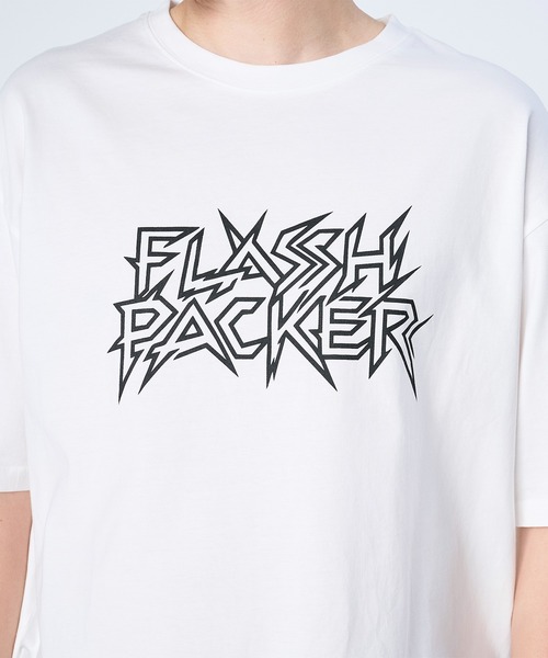 FLASH PACKER(フラッシュパッカー)の「FLASH PACKER フラッシュパッカー/ Dry Silky Cotton パンクロゴ 半袖Tシャツ ボックスシルエット ユニセックス // XT-EDGY(Tシャツ/カットソー・メンズ・ホワイト/ブラック・MEDIUM/LARGE/X-LARGE/SMALL)」の3枚目の写真
