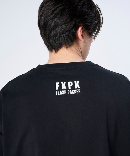 FLASH PACKER(フラッシュパッカー)の「FLASH PACKER フラッシュパッカー/ Dry Silky Cotton パンクロゴ 半袖Tシャツ ボックスシルエット ユニセックス // XT-EDGY(Tシャツ/カットソー・メンズ・ホワイト/ブラック・MEDIUM/LARGE/X-LARGE/SMALL)」の9枚目の写真