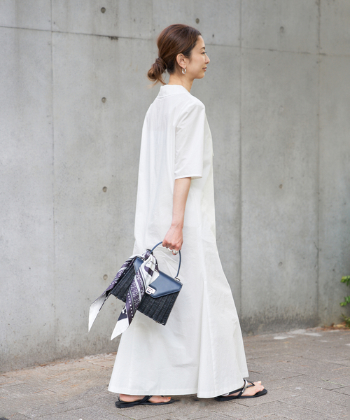 VERMEIL par iena(ヴェルメイユパーイエナ)の「Cotton Linen Flare Dress(ワンピース・レディース・ネイビー/ホワイト・38/36)」の10枚目の写真