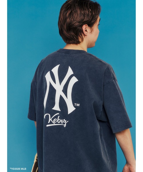 KEBOZ × MLB NEW YORK YANKEES LOGO WASHED S/S TEE（Tシャツ