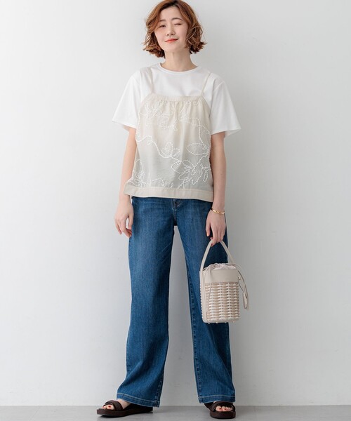 23区(ニジュウサンク)の「シアーエンブロイダリー キャミソール コンビ Tシャツ(Tシャツ/カットソー・レディース・ベージュ系/ホワイト系/ブラック系・40/38)」の20枚目の写真