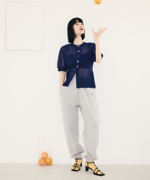 ADAM ET ROPE'(アダムエロペ)の「【WEB限定】バックスリットベルテッドカーディガン(カーディガン/ボレロ・レディース・ブラック/サックスブルー/ブルー系その他・FREE)」の4枚目の写真