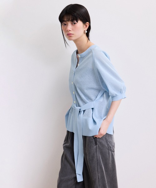 ADAM ET ROPE'(アダムエロペ)の「【WEB限定】バックスリットベルテッドカーディガン(カーディガン/ボレロ・レディース・ブラック/サックスブルー/ブルー系その他・FREE)」の18枚目の写真