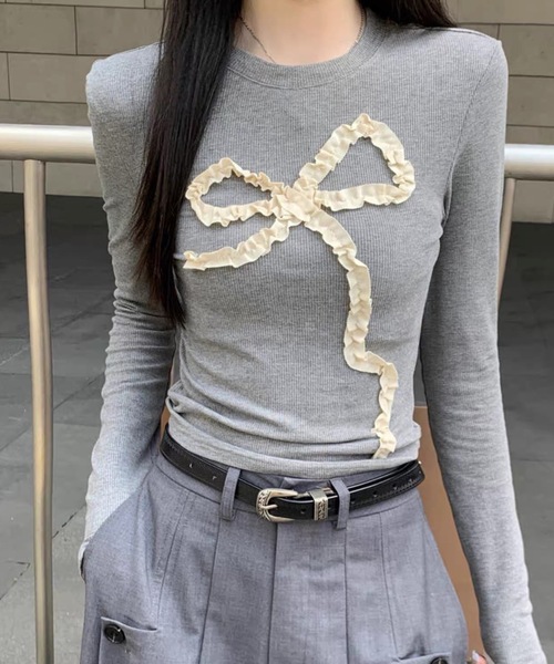 Alvia(アルビア)の「フリルリボンデザイン リブ長袖トップス(Tシャツ/カットソー・レディース・ブラック/アイボリー・M)」の8枚目の写真