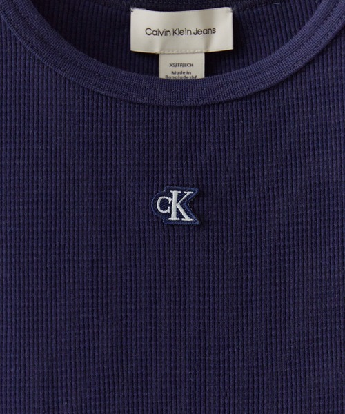 Calvin Klein(カルバン・クライン)の「Calvin Klein/カルバンクライン SL MONOGRAM PATCH WAFFLE RACER TANK 2026年 夏 夏服(タンクトップ・レディース・ネイビー/アイボリー・XS/S/M)」の5枚目の写真