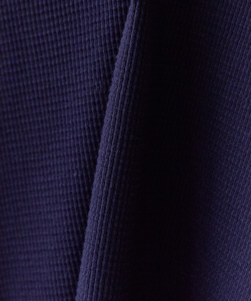 Calvin Klein(カルバン・クライン)の「Calvin Klein/カルバンクライン SL MONOGRAM PATCH WAFFLE RACER TANK 2026年 夏 夏服(タンクトップ・レディース・ネイビー/アイボリー・XS/S/M)」の3枚目の写真