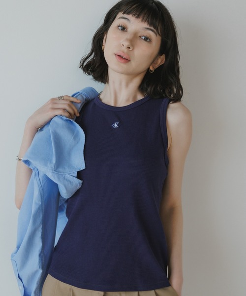 Calvin Klein(カルバン・クライン)の「Calvin Klein/カルバンクライン SL MONOGRAM PATCH WAFFLE RACER TANK 2026年 夏 夏服(タンクトップ・レディース・ネイビー/アイボリー・XS/S/M)」の16枚目の写真
