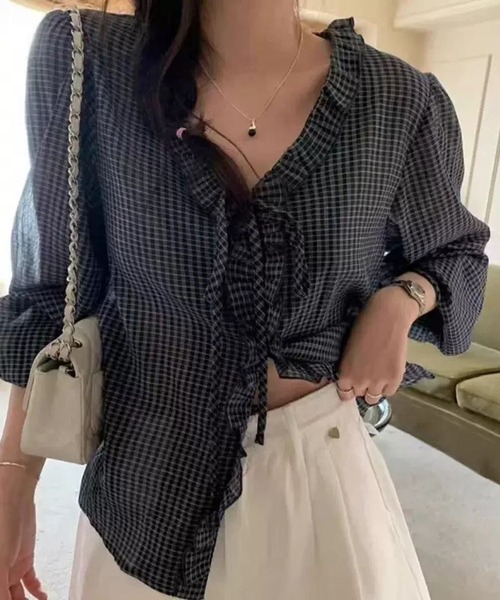 WESTSEA(ウエストシー)の「ギンガムチェック フリルブラウス 前開き カーディガン風 リボン トップス シアー風(シャツ/ブラウス・レディース・ネイビー・FREE)」の4枚目の写真