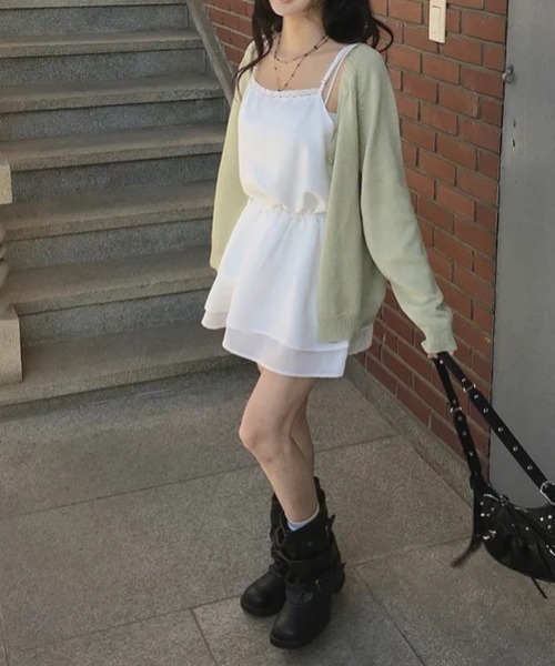 FAVORITO(ファヴォリート)の「ドローストリングティアードショートキャミワンピース(ワンピース・レディース・ホワイト/ブラック・F)」の4枚目の写真