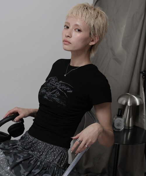Ulysses（ユリシス）の「サイドシャーリングロゴミニTシャツ（Tシャツ/カットソー・レディース・キャメル/ブラック・M/S）」の8枚目の写真