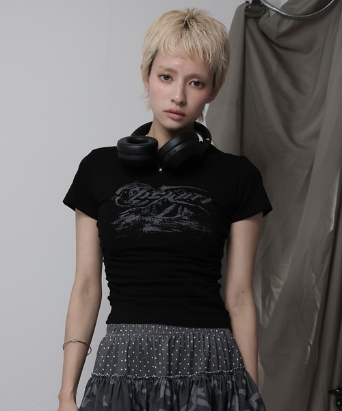 Ulysses（ユリシス）の「サイドシャーリングロゴミニTシャツ（Tシャツ/カットソー・レディース・キャメル/ブラック・M/S）」の12枚目の写真