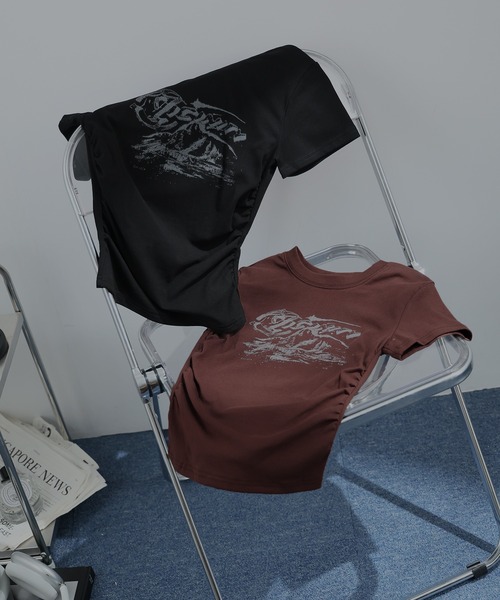 Ulysses（ユリシス）の「サイドシャーリングロゴミニTシャツ（Tシャツ/カットソー・レディース・キャメル/ブラック・M/S）」の5枚目の写真
