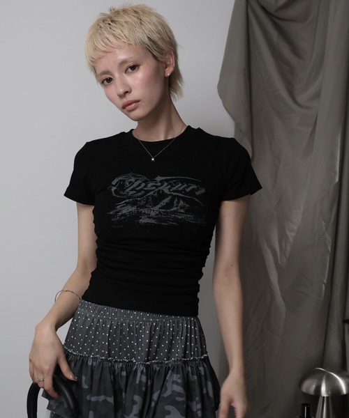 Ulysses（ユリシス）の「サイドシャーリングロゴミニTシャツ（Tシャツ/カットソー・レディース・キャメル/ブラック・M/S）」の3枚目の写真