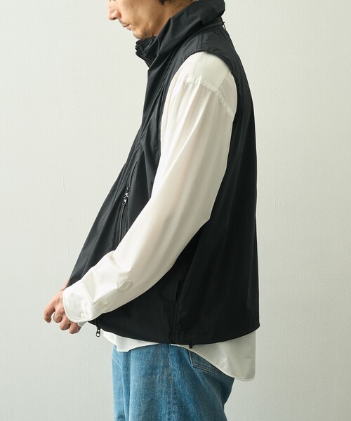 is-ness(イズネス)の「【is-ness/イズネス】Technical Ventilation Vest(ベスト・メンズ・ミント/カーキブラウン/ブラック・M)」の4枚目の写真