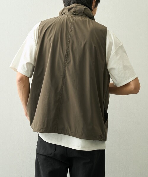 is-ness(イズネス)の「【is-ness/イズネス】Technical Ventilation Vest(ベスト・メンズ・ミント/カーキブラウン/ブラック・M)」の11枚目の写真