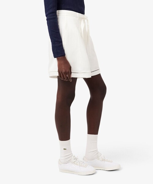 LACOSTE(ラコステ)の「リヨセル×リネンブレンドベルテッドバミューダショーツ タックショーツ(その他パンツ・レディース・オフホワイト・38/36)」の4枚目の写真
