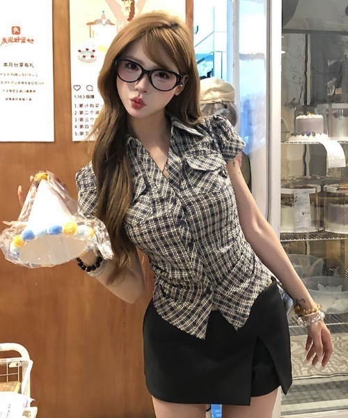 Teem Store(チームストア)の「【26年春夏新作】ウエストギャザーシャツ チェック柄 無地 襟付き(シャツ/ブラウス・レディース・ブラック/ブルー・S/M)」の9枚目の写真