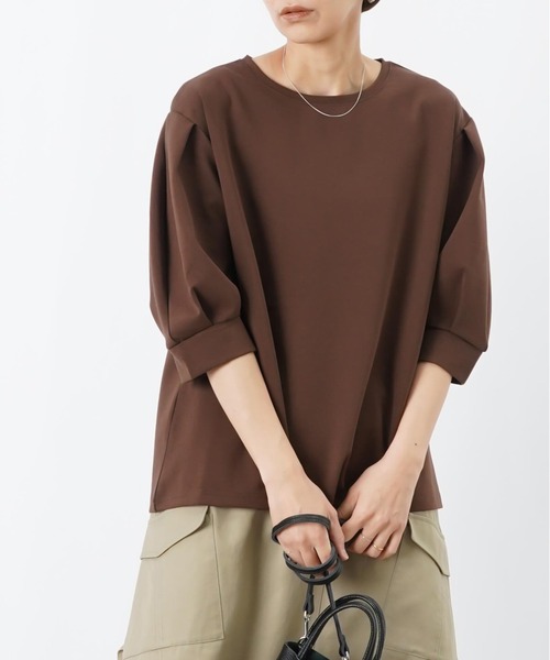 LUCA/LADY LUCK LUCA(ルカ/レディラックルカ)の「LC/LLL 袖ボリュームプルオーバー/袖タックポンチプルオーバー(Tシャツ/カットソー・レディース・ブラウン/チャコールグレー/アイボリー・FREE)」の22枚目の写真